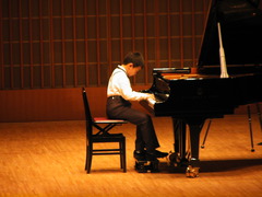 09記念コン演奏④12月20日 015.jpg